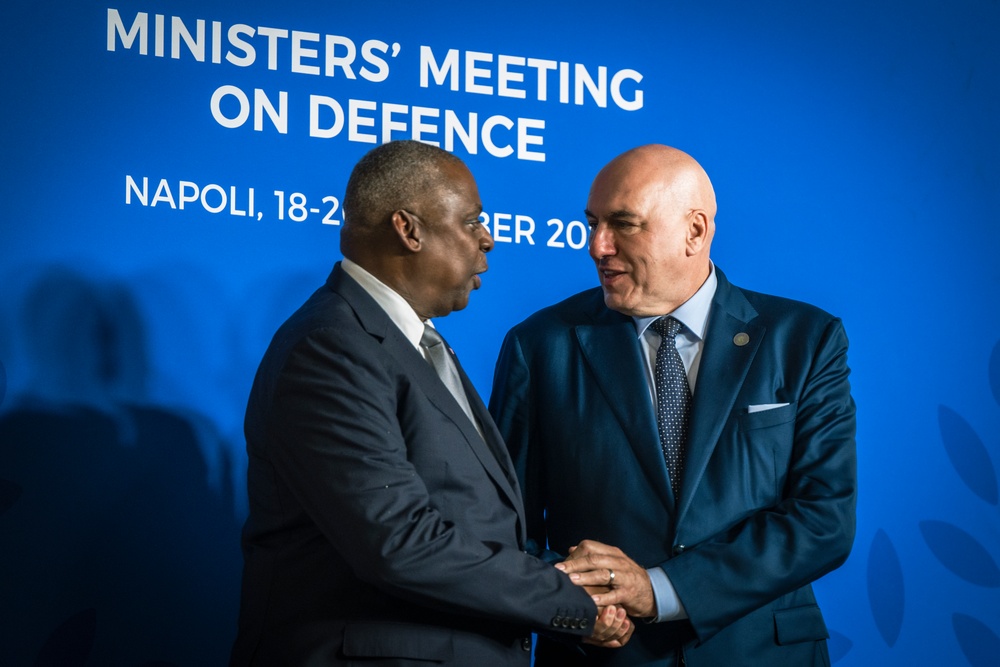 Austin Attends First Ever G7 Defense Ministers Meeting in Italy