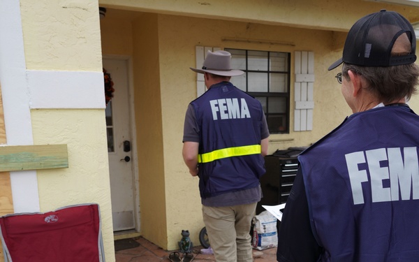 FEMA Disaster Survivor Assistance Teams in Martin County, Fla.