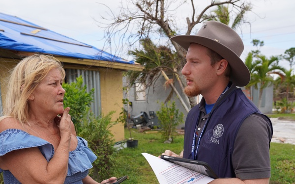 FEMA Disaster Survivor Assistance Teams in Martin County, Fla.