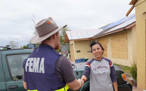 FEMA Disaster Survivor Assistance Teams in Martin County, Fla.