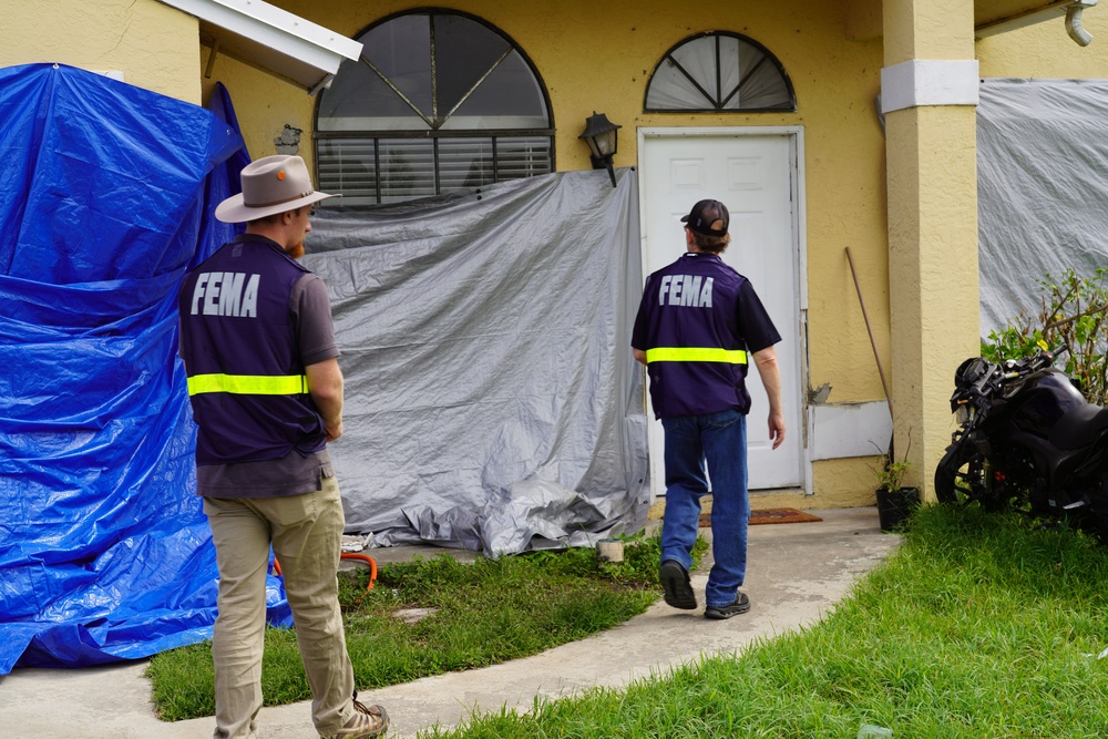 FEMA Disaster Survivor Assistance Teams in Martin County, Fla.