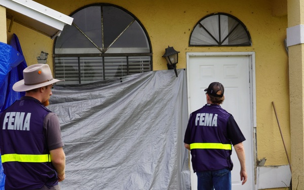 FEMA Disaster Survivor Assistance Teams in Martin County, Fla.