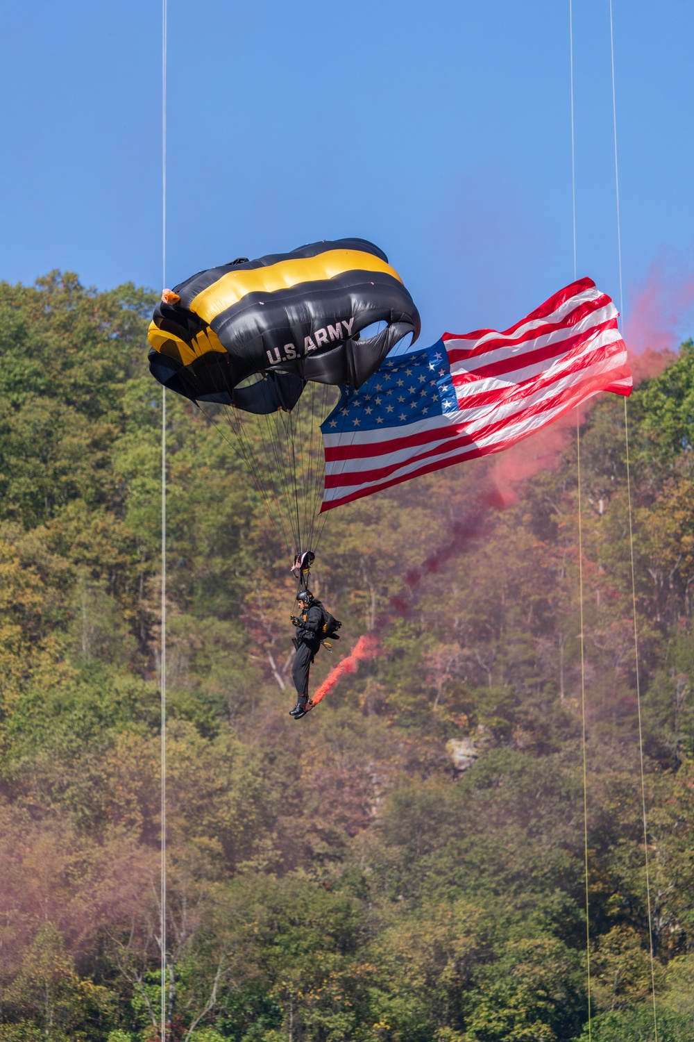 DVIDS Images U.S. Army Golden Knights parachute into Bridge Day