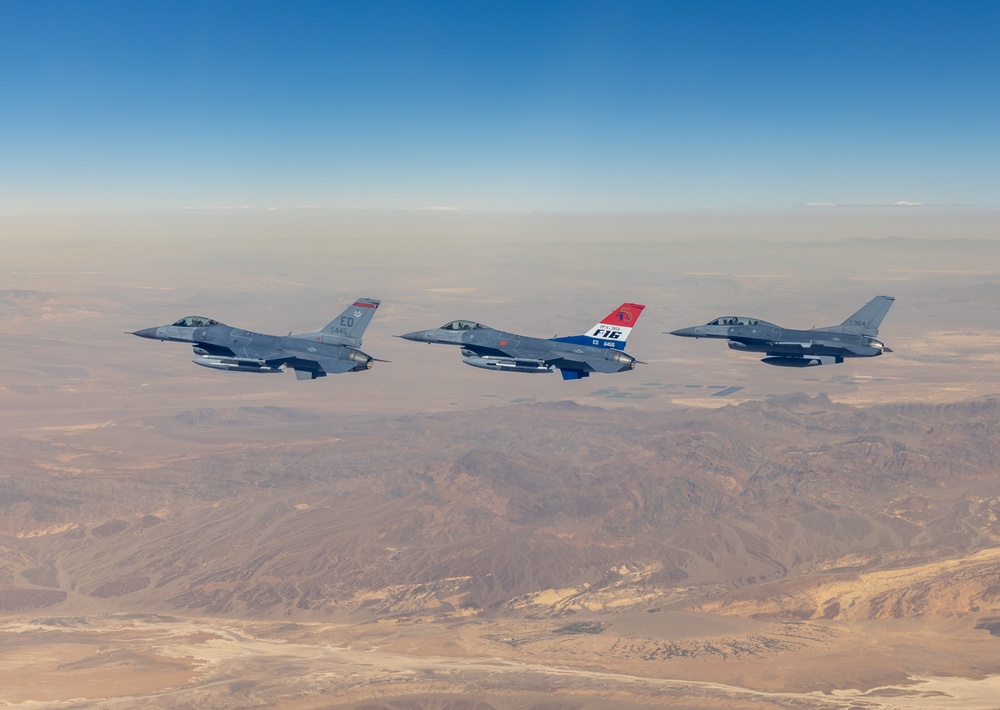 Edwards Test Pilots Fly in Formation