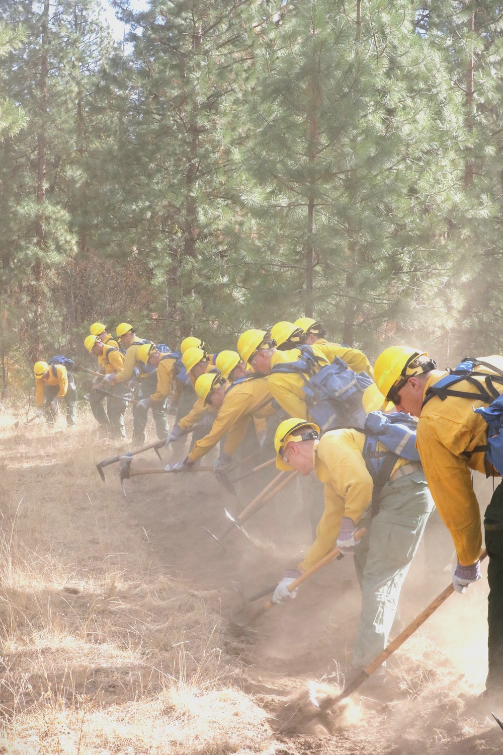 Washington National Guard service members participate in wildfire training