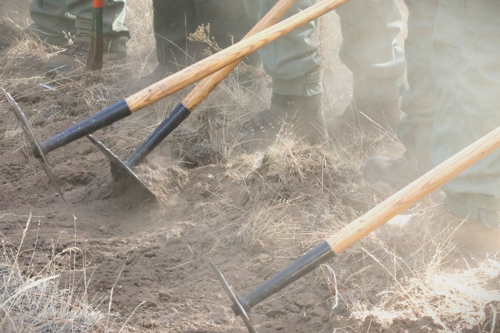 Washington National Guard service members participate in wildfire training