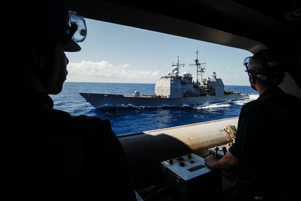 USS George Washington Conducts a Fueling-at-Sea with USS Shiloh