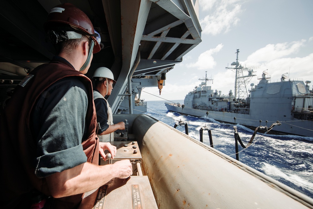 USS George Washington Conducts a Fueling-at-Sea with USS Shiloh