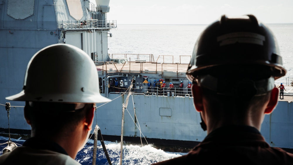 USS George Washington Conducts a Fueling-at-Sea with USS Shiloh