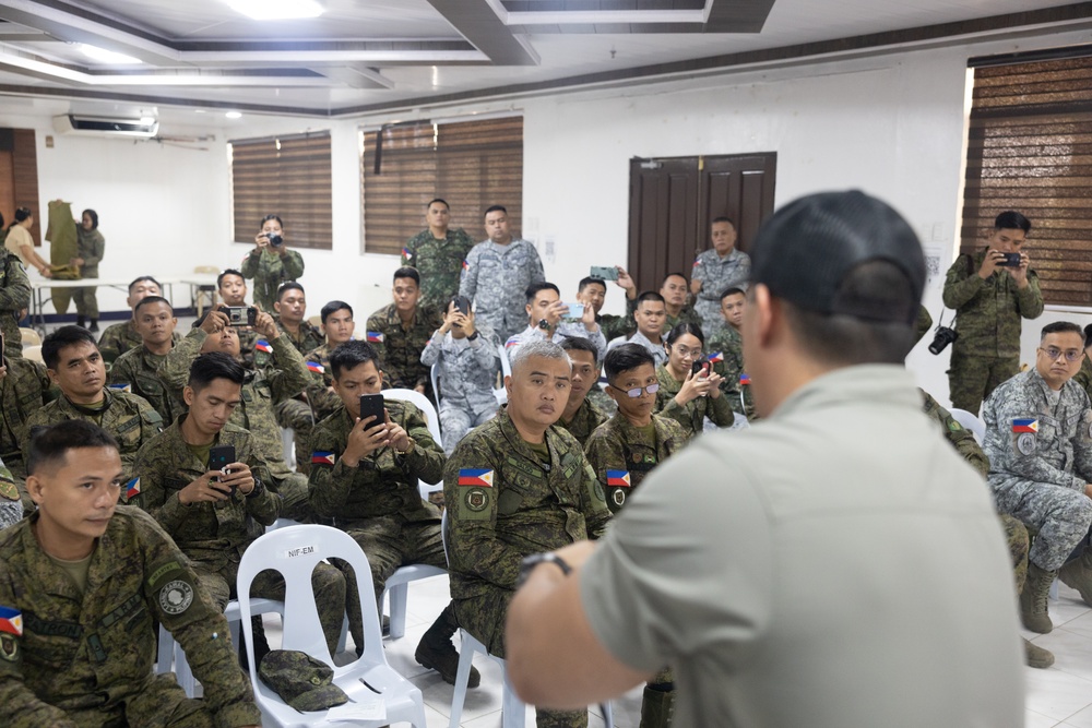 Philippines, U.S. Tactical Combat Casualty Care training