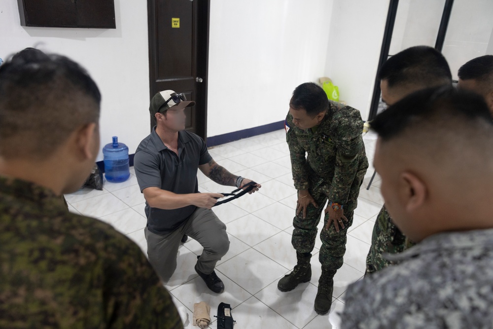 Philippines, U.S. Tactical Combat Casualty Care training