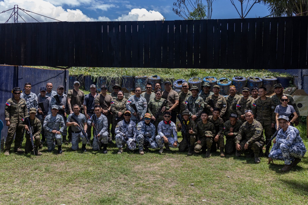 Philippines, U.S. marksmanship and close quarter combat training