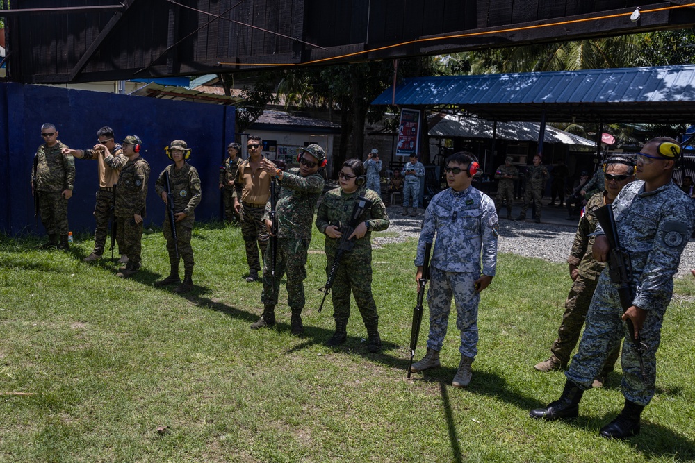 Philippines, U.S. marksmanship and close quarter combat training