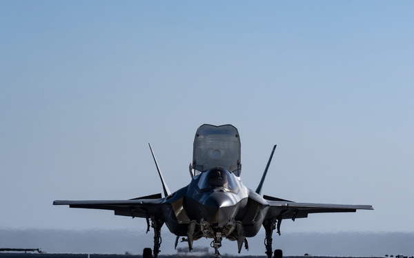 First F-35 lands aboard JS Kaga