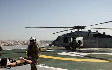 Task Force 51/5 &amp; NAVCENT Complete Air MEDEVAC Drill with Bahrain Defense Force at King Hamad University Hospital