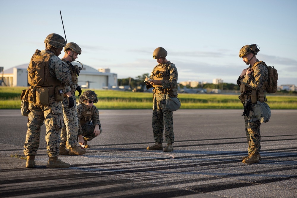 MWSS-172 Marines conduct flight line after attack training