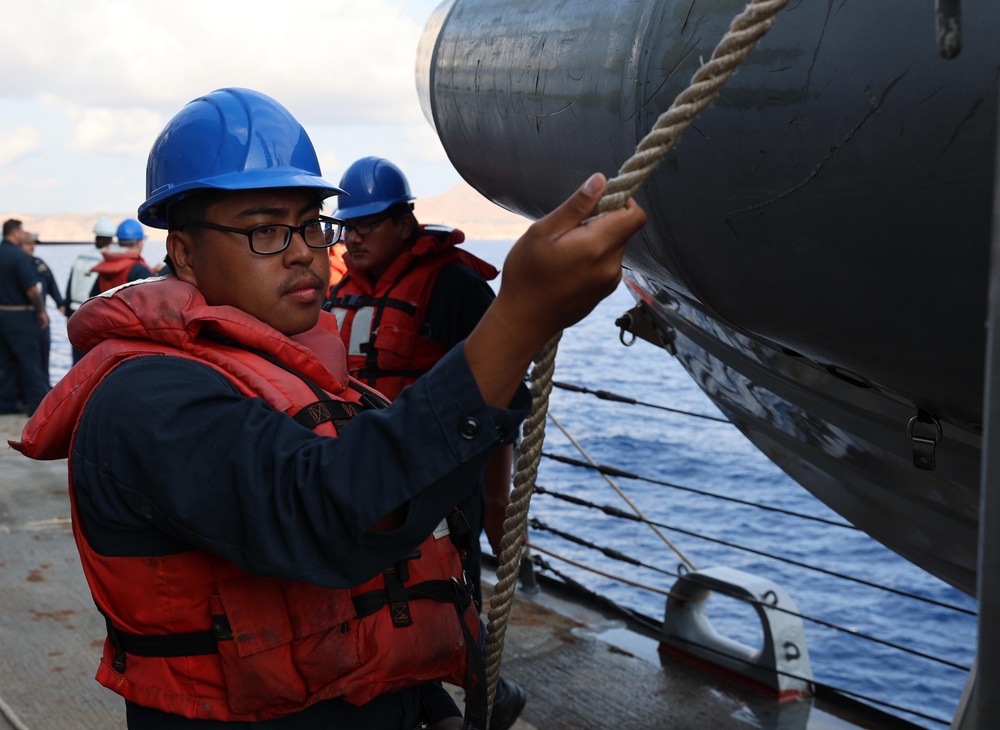 USS Arleigh Burke Boat Operations