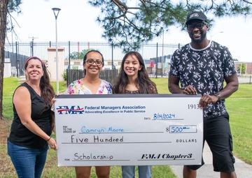 Camryn Moore Receives Norfolk Naval Shipyard Federal Managers Association Scholarship