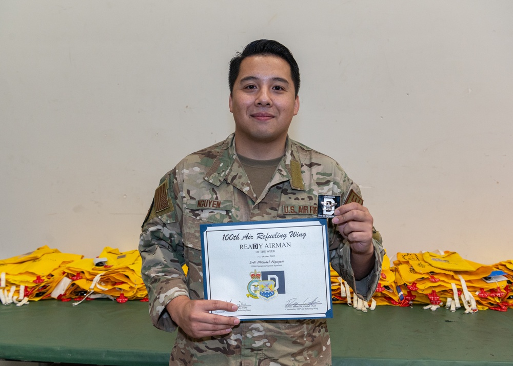 ReaDy Airman of the Week: 100th OSS Airman recognized