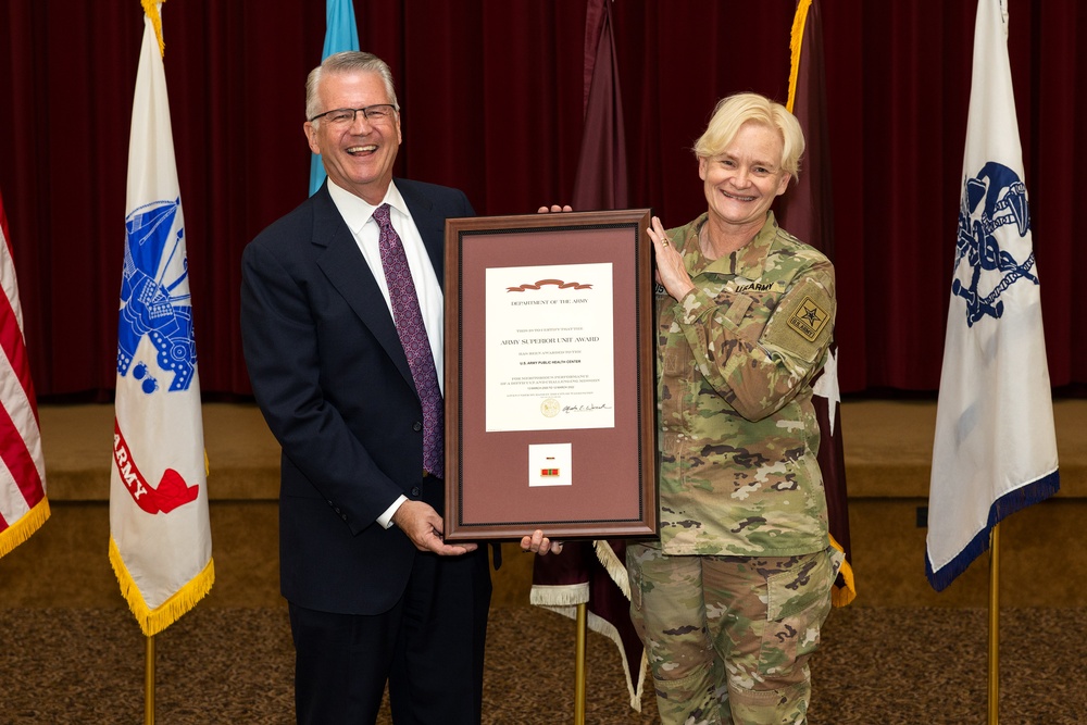 U.S. Army Public Health Center receives MEDCOM Army Superior Unit Award