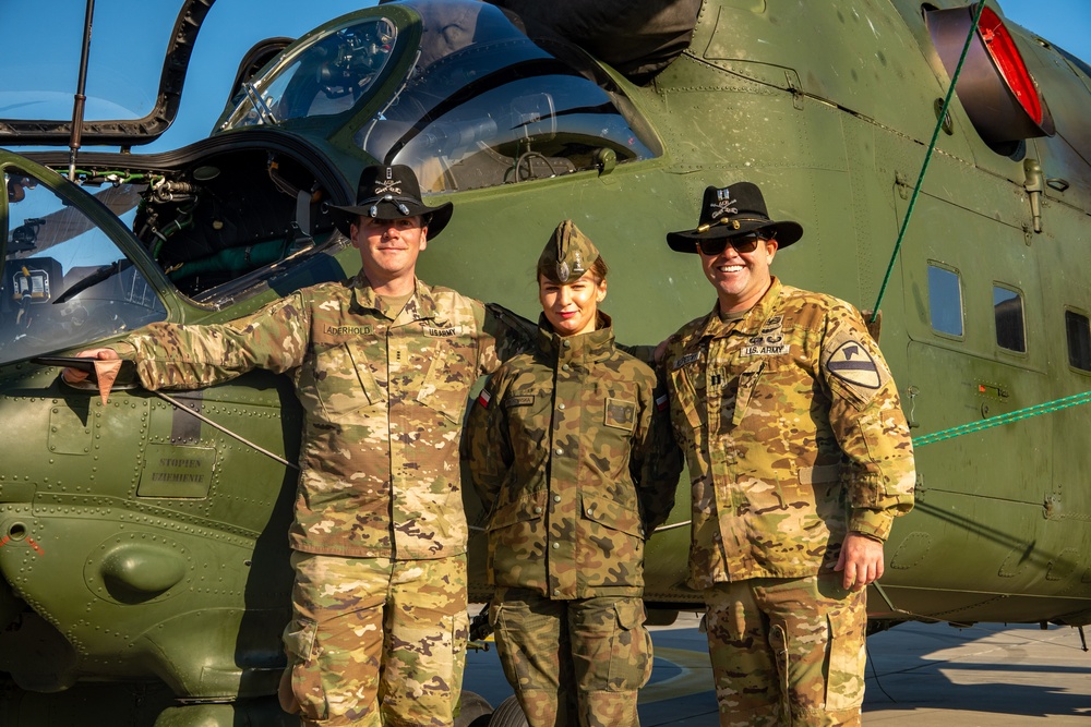 U.S. Army aviators join Polish Soldiers in Allied Aviation 24