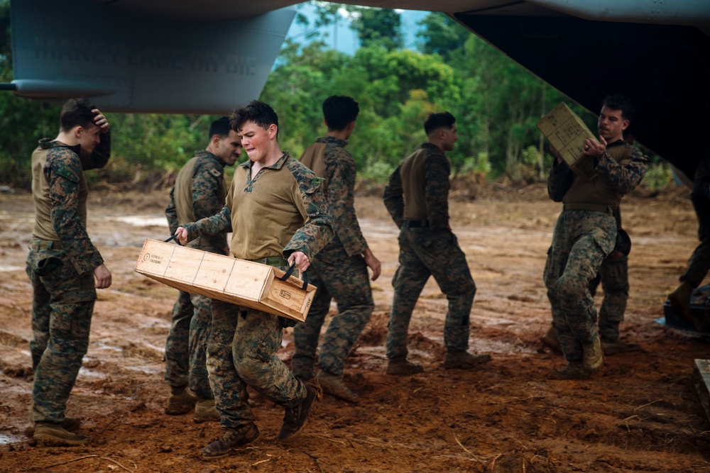 KAMANDAG 8: 15th MEU, Philippine Marines Offload Ammunition at Apurawan