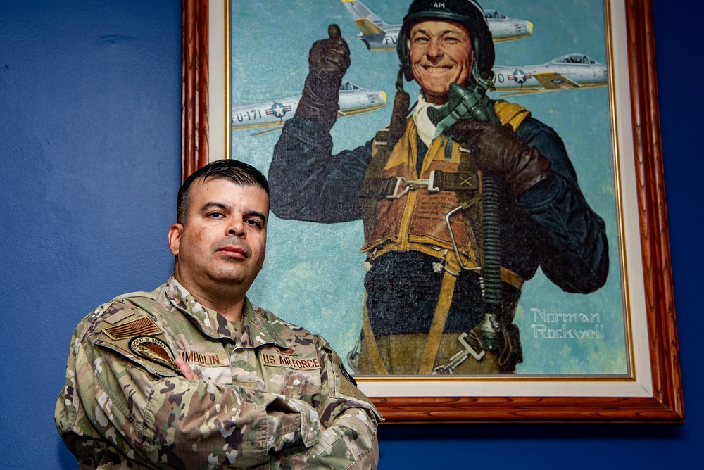 History instructor develops critical thinkers through innovation, international collaboration