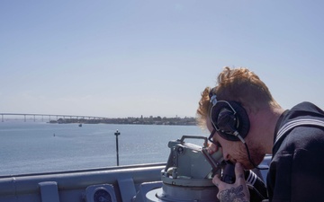 USS Harpers Ferry Returns to San Diego