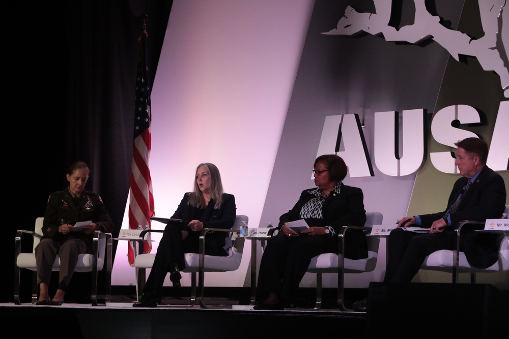 Army leaders participate in AUSA Civilian Showcase panel