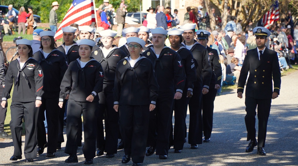 NWS Yorktown Sailors march in annual Yorktown Day parade