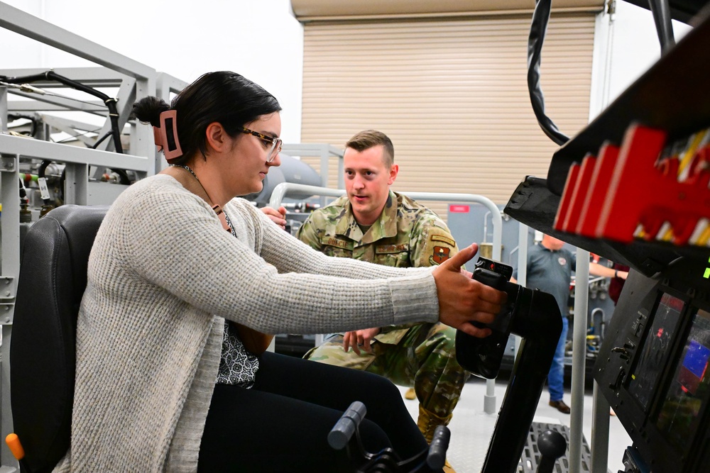 Team Dover Airmen integrate with DEMEC staff to strengthen partnership