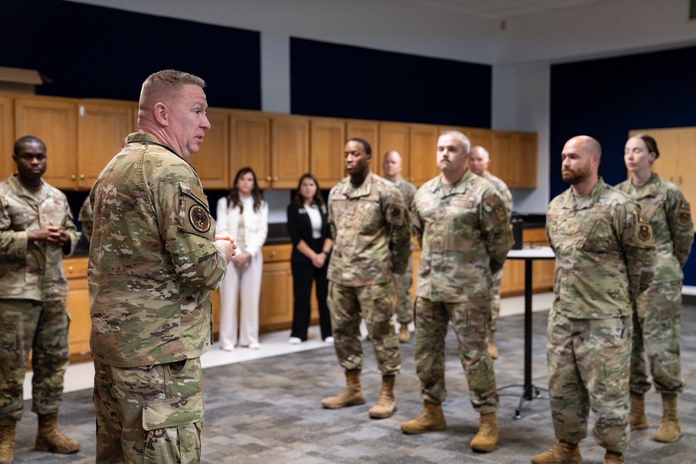 AETC Commander Visits Sheppard AFB