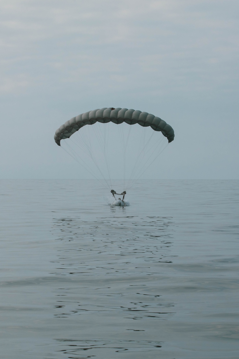 1st Recon Bn. participates in HALO jump exercise