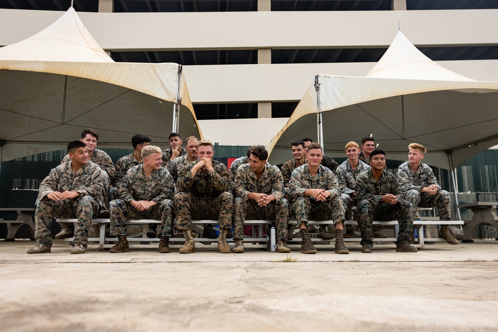 Hawaii Marines test out for MCIWS course