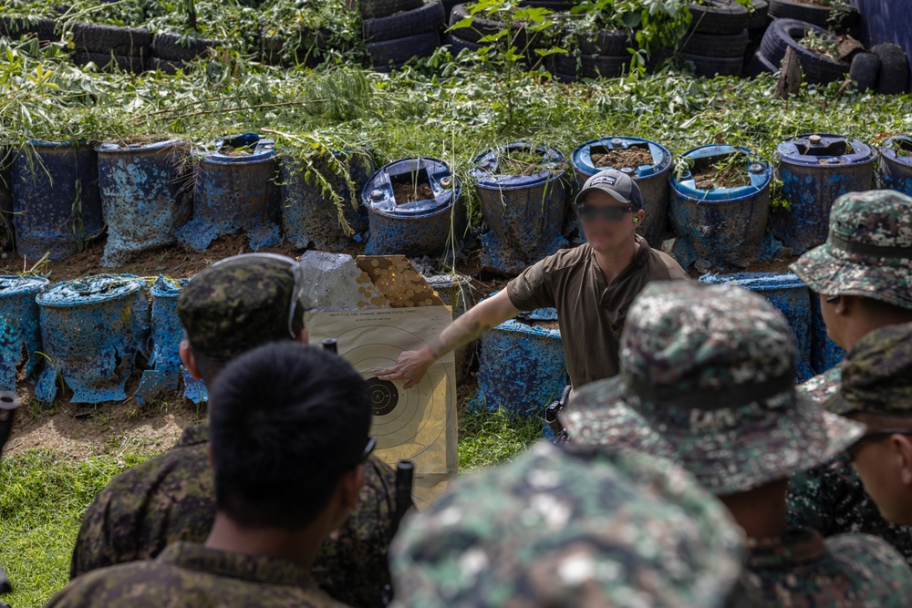 Philippines, U.S. marksmanship and close quarter combat training