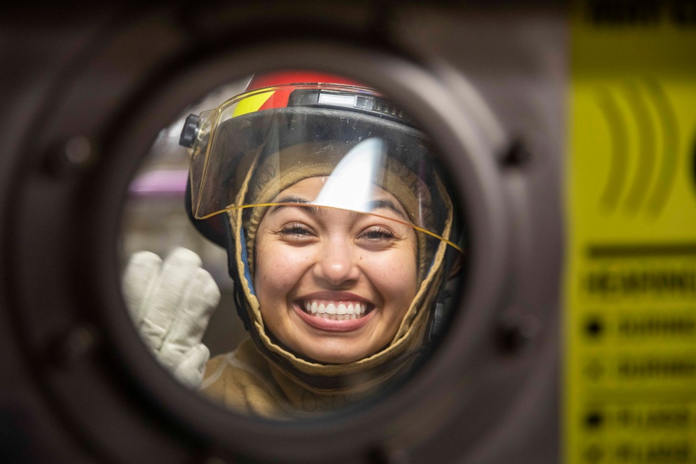 USS Ralph Johnson Conducts Flying Squad Drill