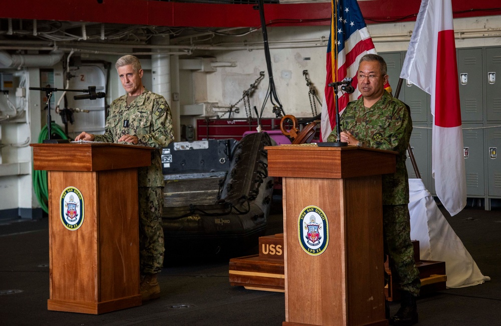 Commander, U.S. Pacific Fleet and Chief of Staff, Joint Staff, Japan Self Defense Forces Attend Keen Sword 25 Press Conference