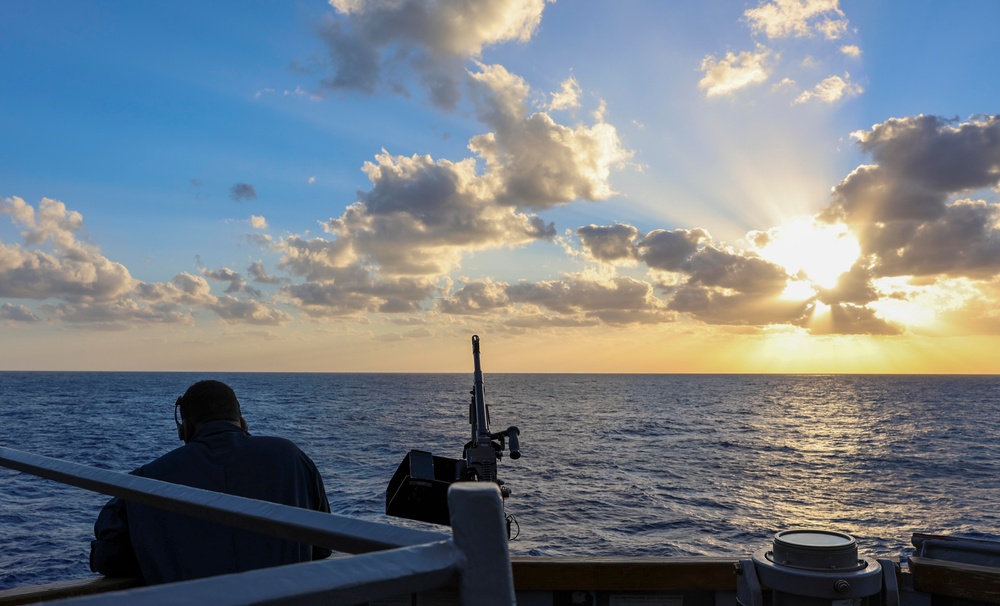 USS Arleigh Burke Bridge Watch