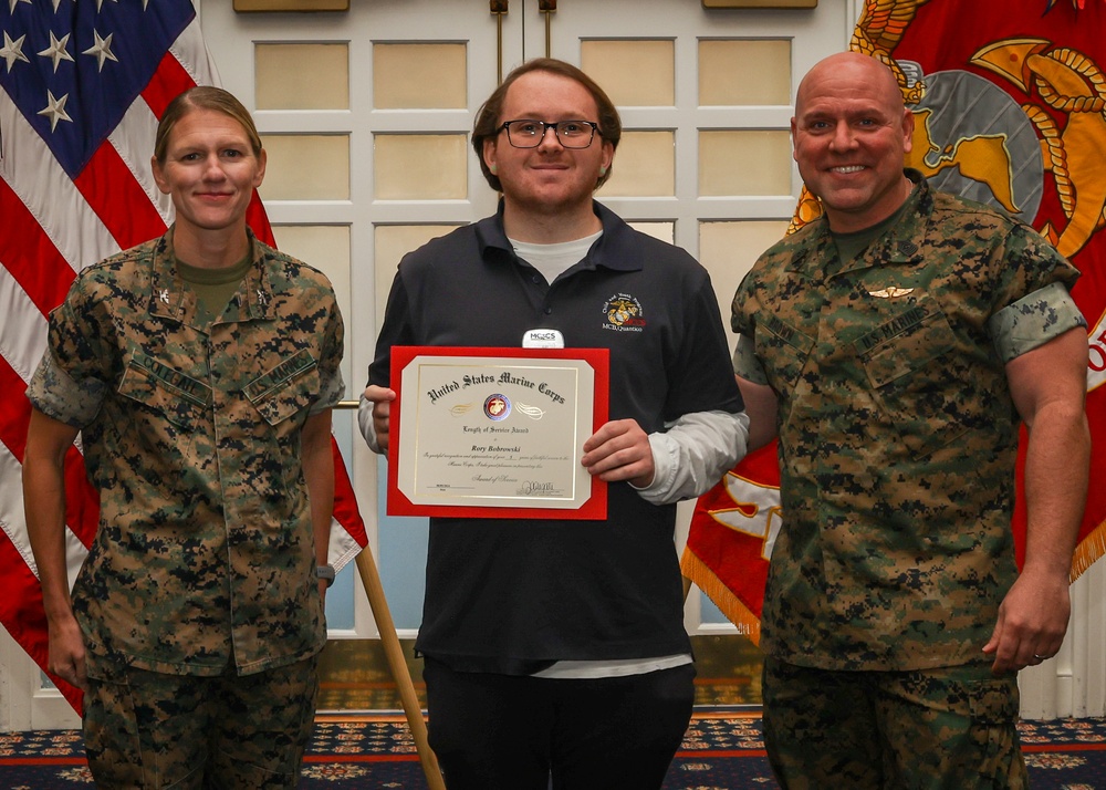 Civilians receive awards for 3rd quarter, 2024