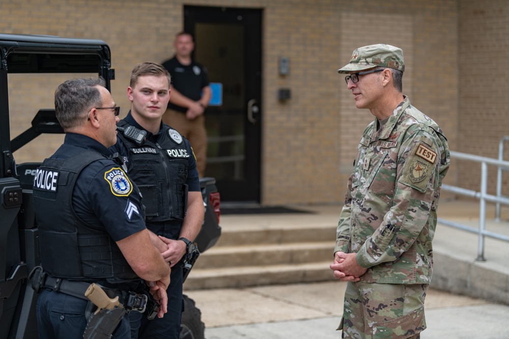 Maj. Gen. Scott Cain visits Arnold AFB