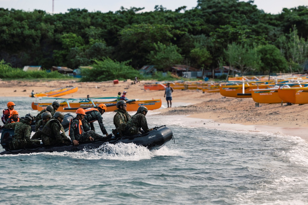 KAMANDAG 8: MRF-SEA, Philippine Marines, JGSDF conduct HADR Demonstration