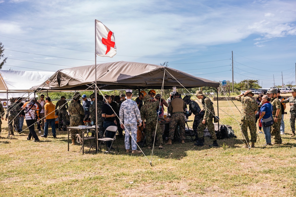 KAMANDAG 8: MRF-SEA, Philippine Marines, JGSDF conduct HADR Demonstration