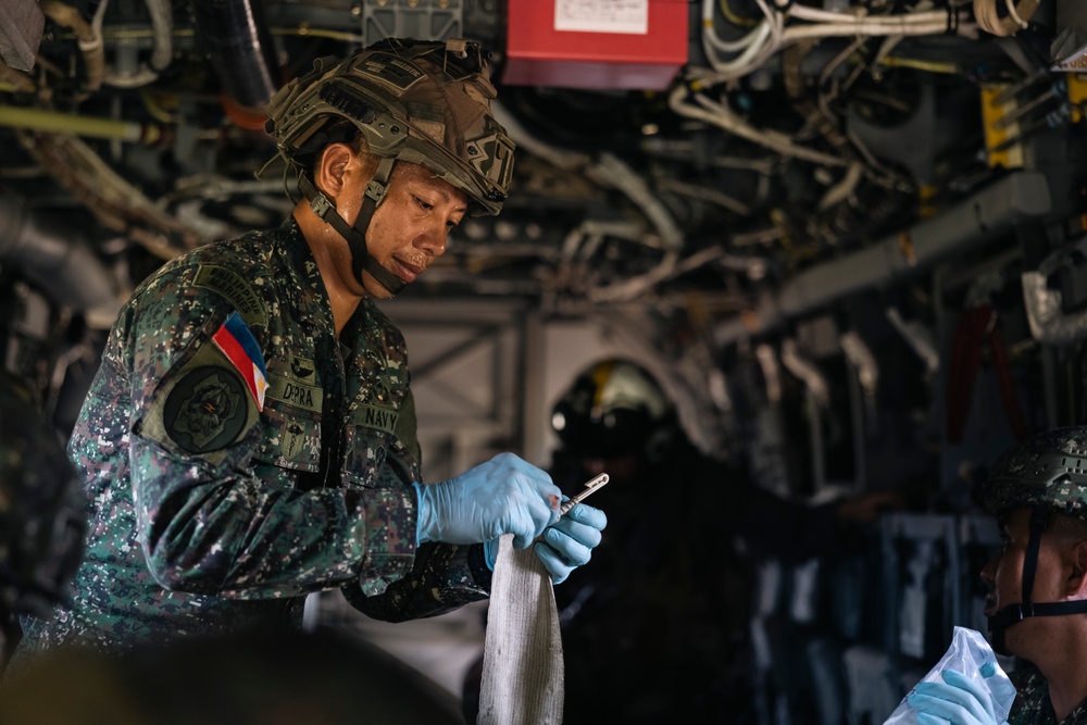 KAMANDAG 8: MRF-SEA, Philippine Marines, JGSDF conduct HADR Demonstration