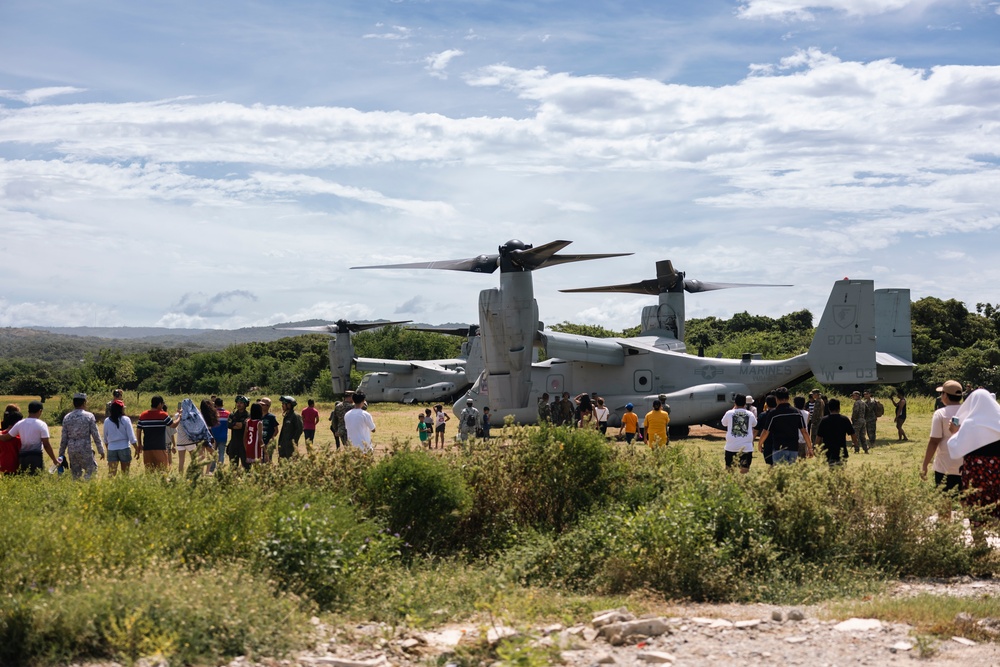 KAMANDAG 8: MRF-SEA, Philippine Marines, JGSDF conduct HADR Demonstration