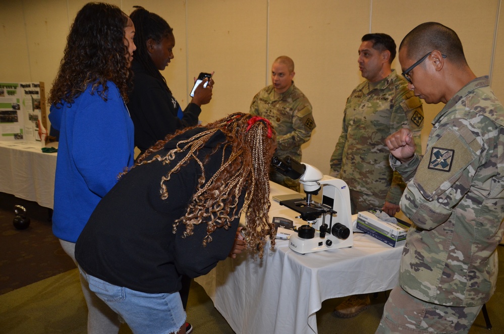 METC, Services Host Military Medicine Career Fair