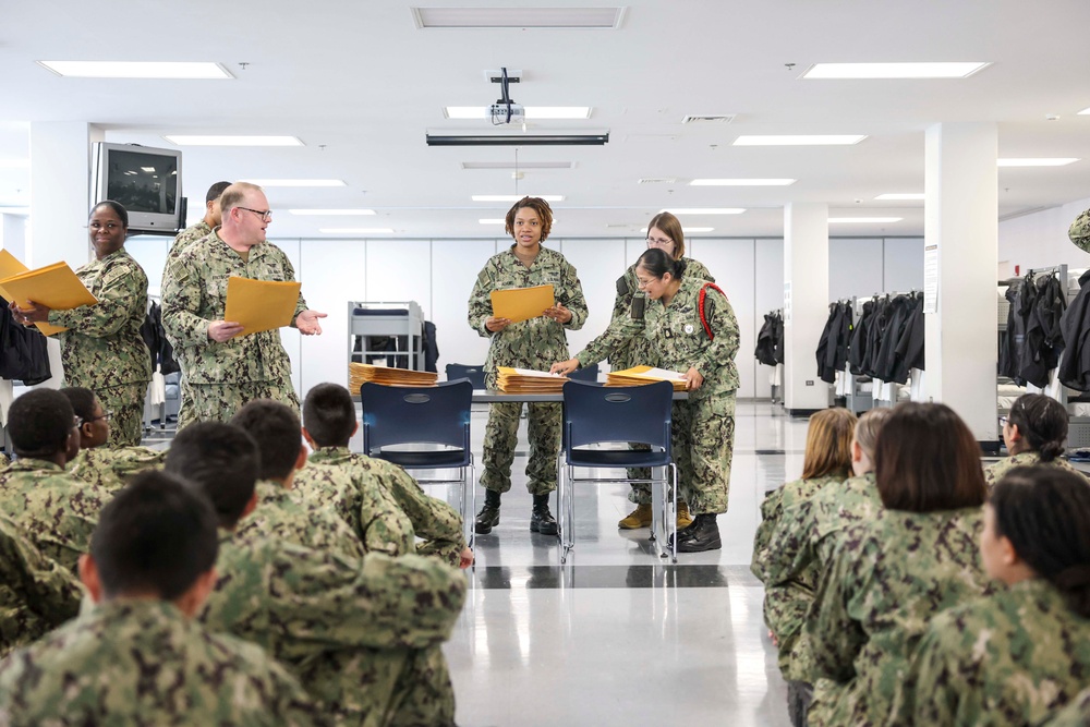 JFK Sailors Visit RTC Great Lakes