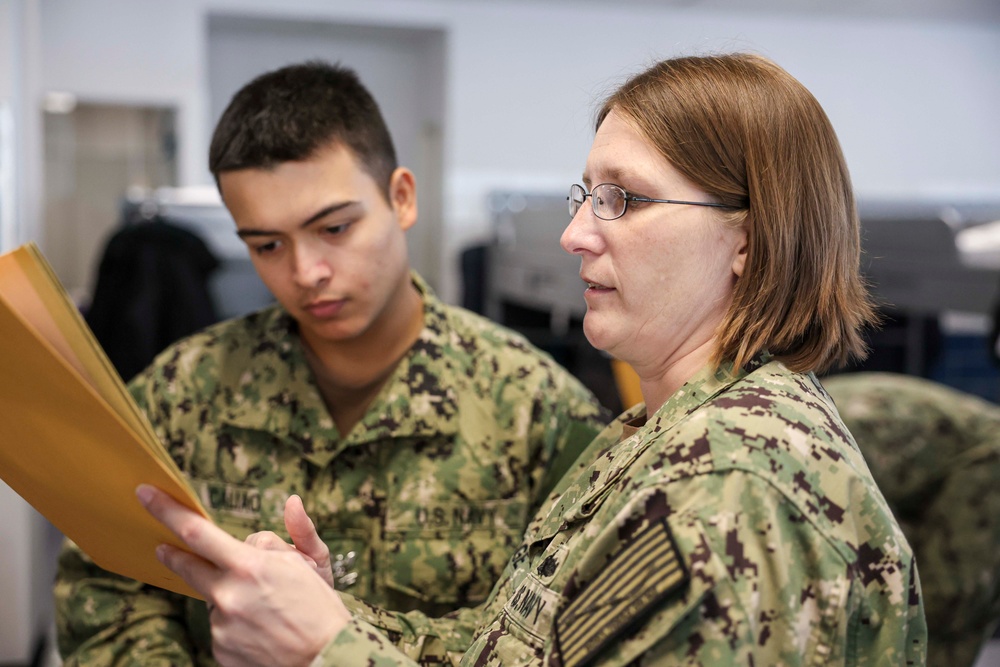 JFK Sailors Visit RTC Great Lakes