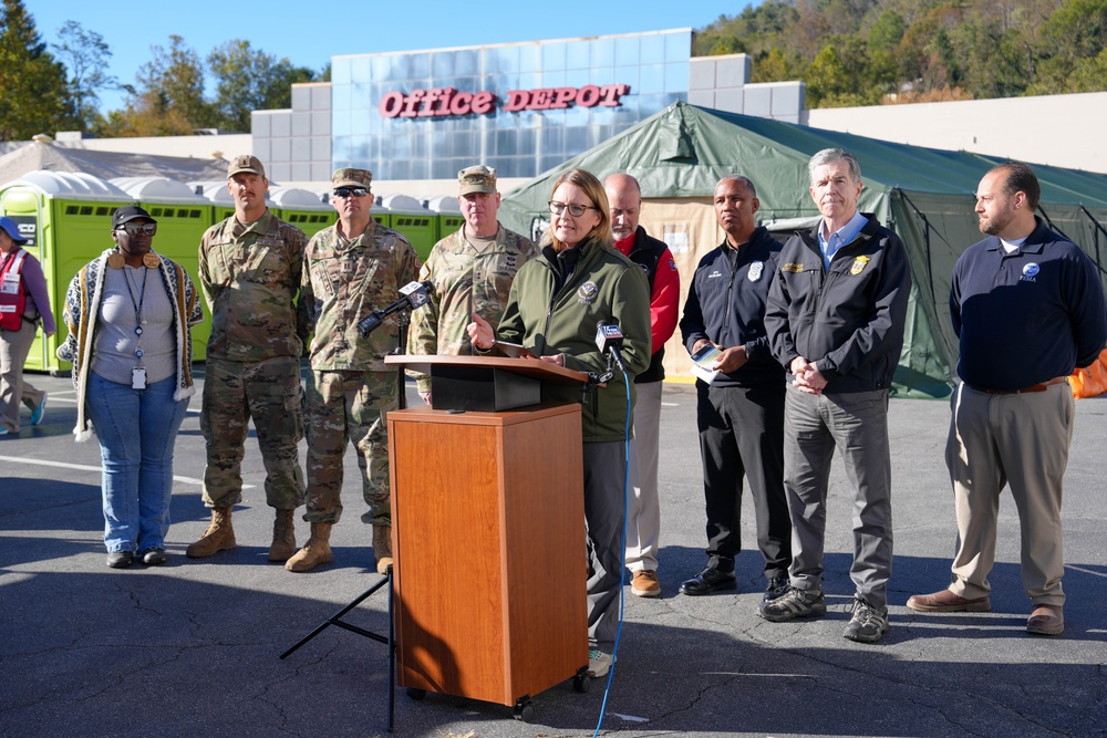 FEMA Administrator and North Carolina Governor visit a Community Care Station