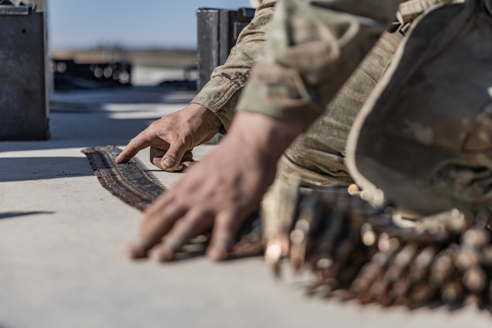 1-16 Iron Rangers conduct Bradley Gunnery