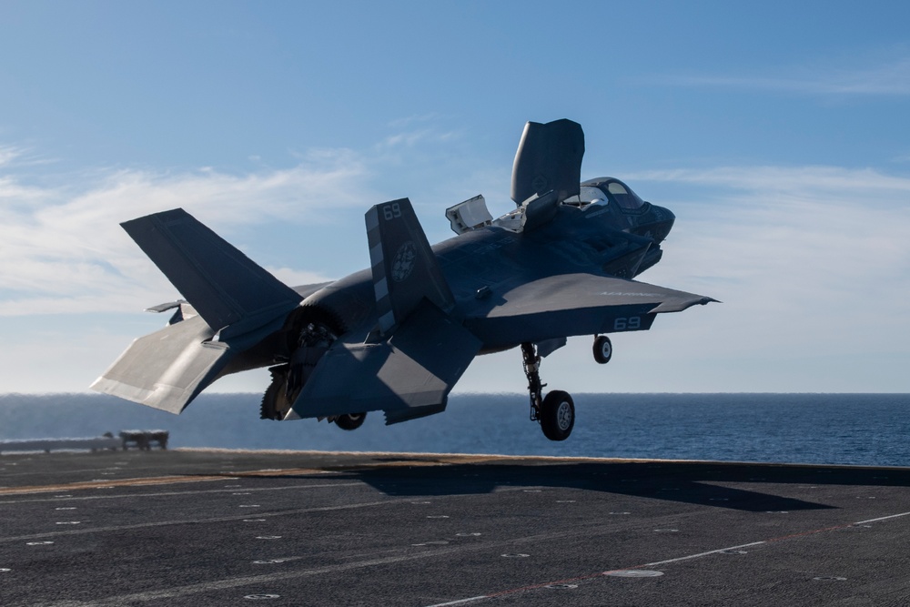 F-35B launches from JS Kaga during sea trials